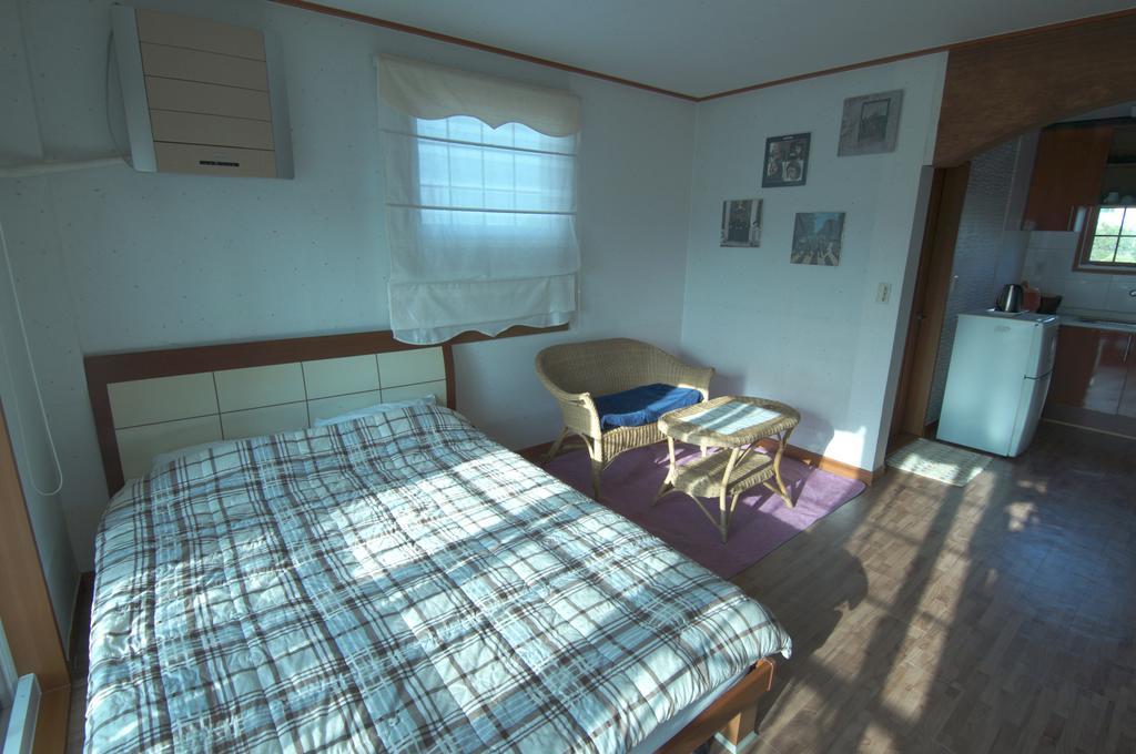 Yerae Pension Seogwipo Rum bild